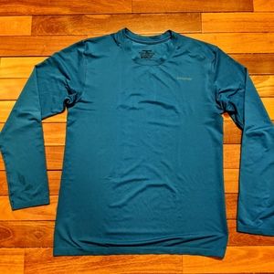 Patagonia long sleeve baselayer tee shirt